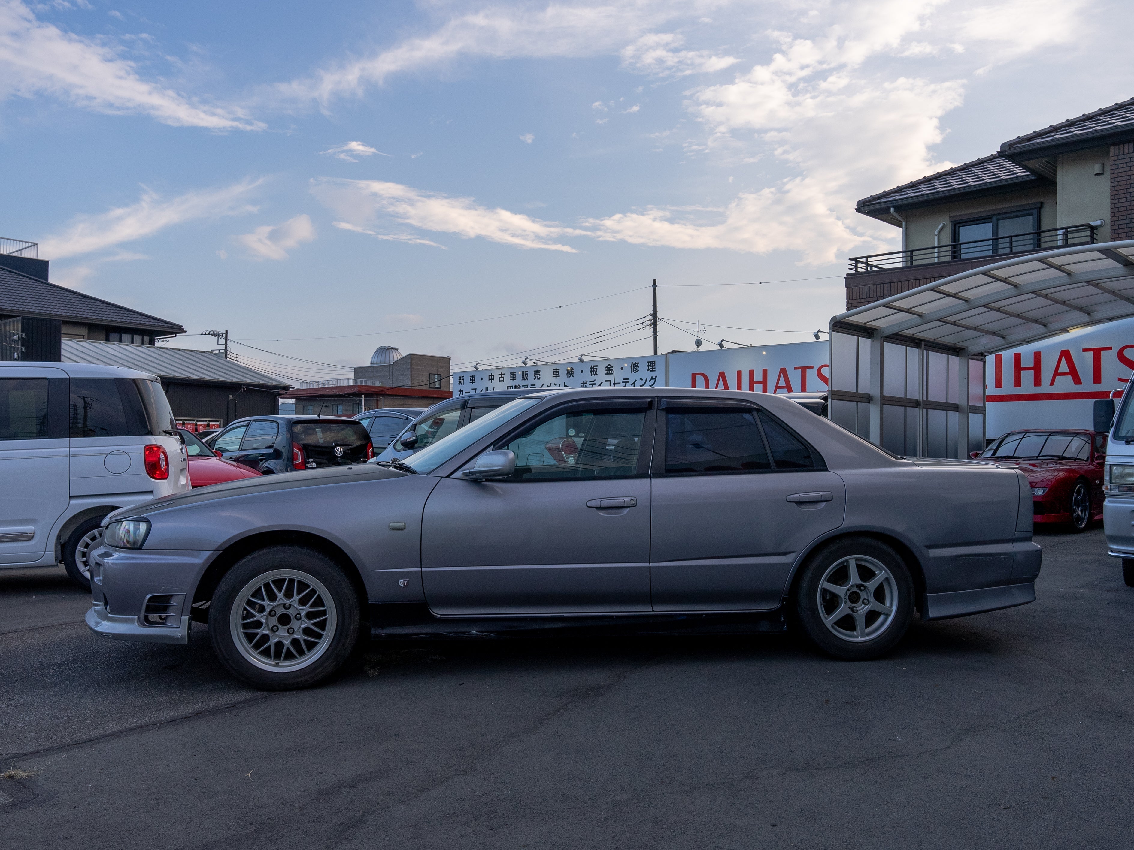 ‼️豪快コング　グレー‼️ 1998.6 Nissan Skyline R34 GTX-T Sedan – FUJI CLASSICS